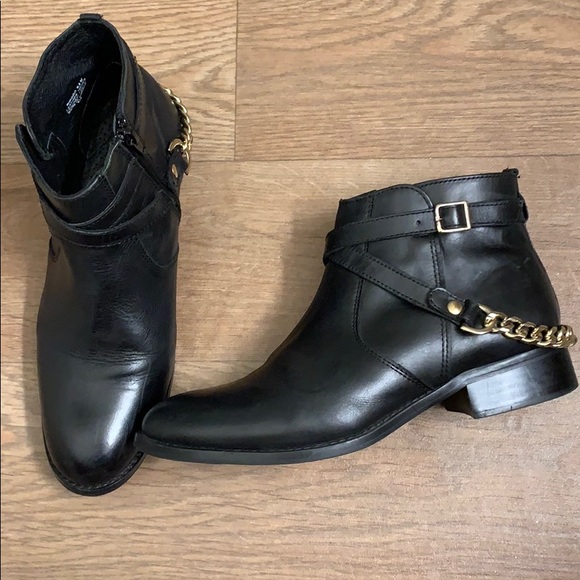 Steve Madden Shoes - Steve Madden leather booties